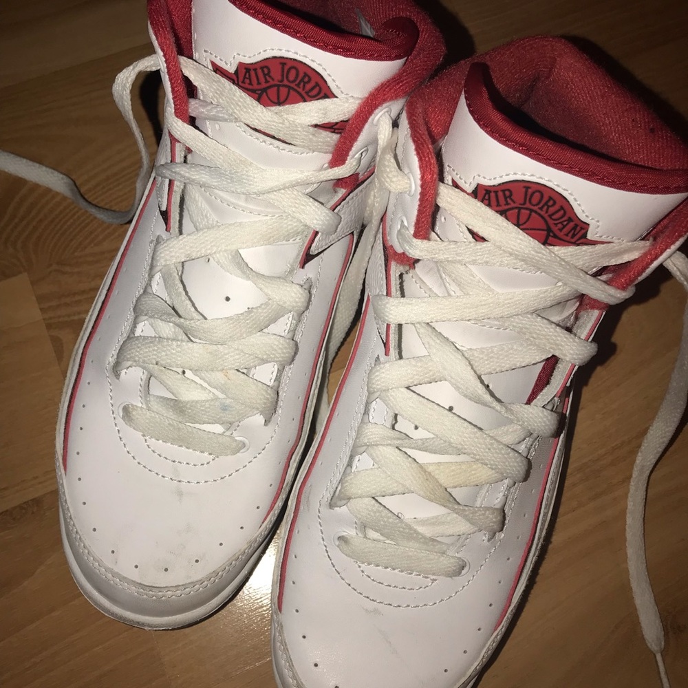 Air Jordan 2 Retro BG